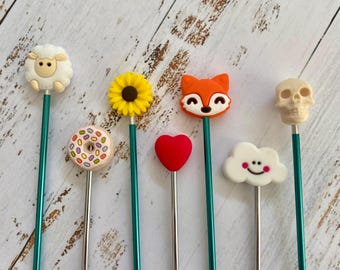 Silicone needle stoppers/stitch holders workable for knitting needles  2.5mm to 6mm. Knitting gift
