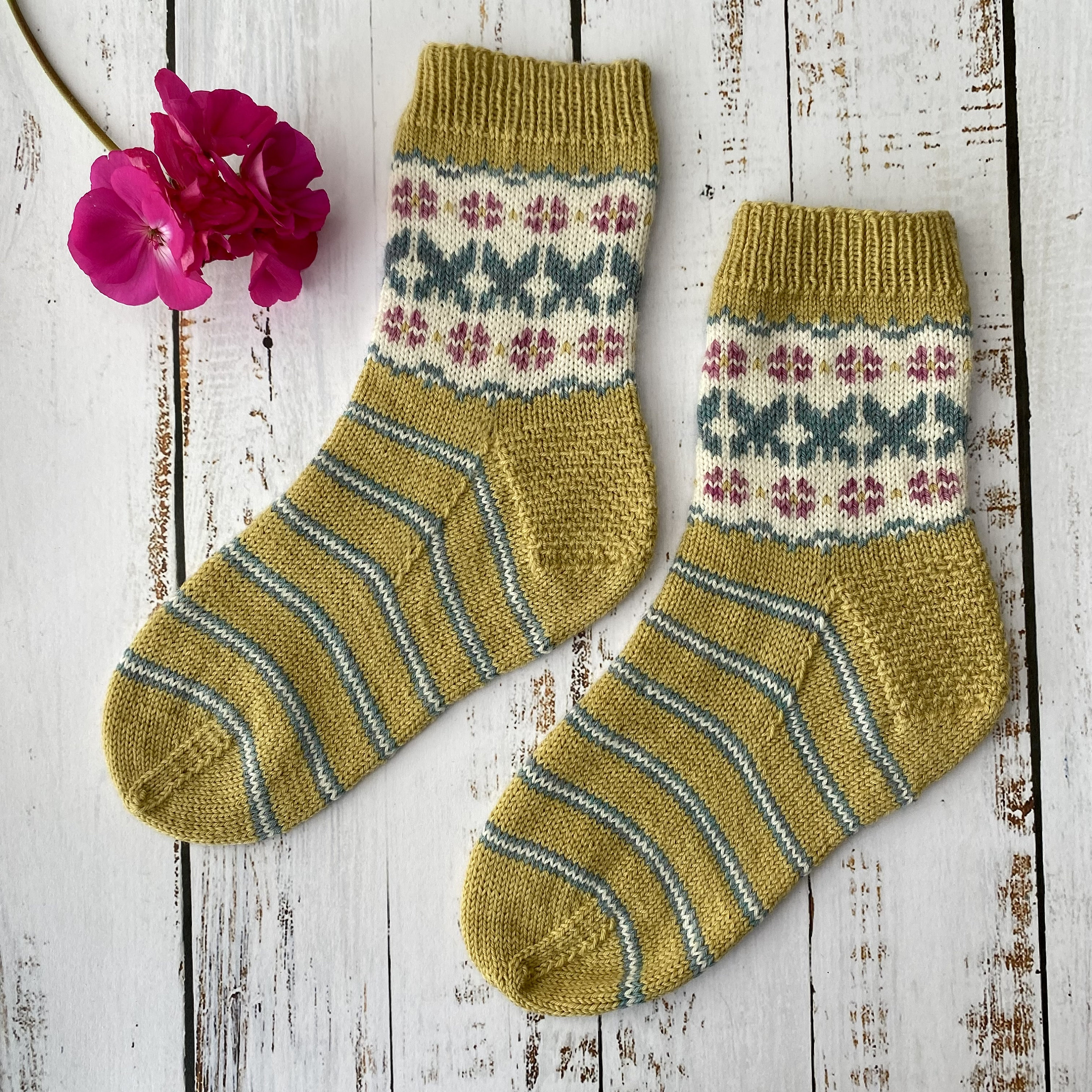 Summer Break Socks - PDF Knitting Pattern - Digital Download. Sock ...