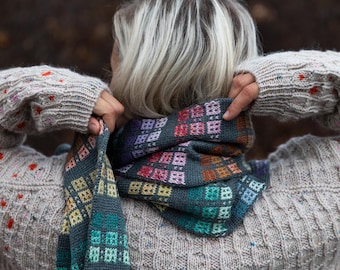 Block Party Scarf - PDF Knitting Pattern - Digital download. Scarf knitting pattern, colour work knitting.