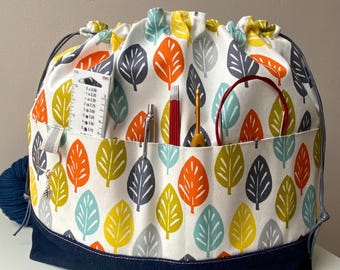 Leaf Print Cotton Canvas Project Bag: Large tote with a denim base and front pockets. Perfect for knitting and crocheting