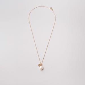 Necklace with a freshwater pearl, recycled sterling silver 18k gold-plated