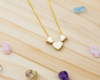 Chic gold heart pendant necklace / Christmas, Birthday, Mothers day or Valentine's Day Gift for girlfriend, mum, wife, nanny / Gift for her