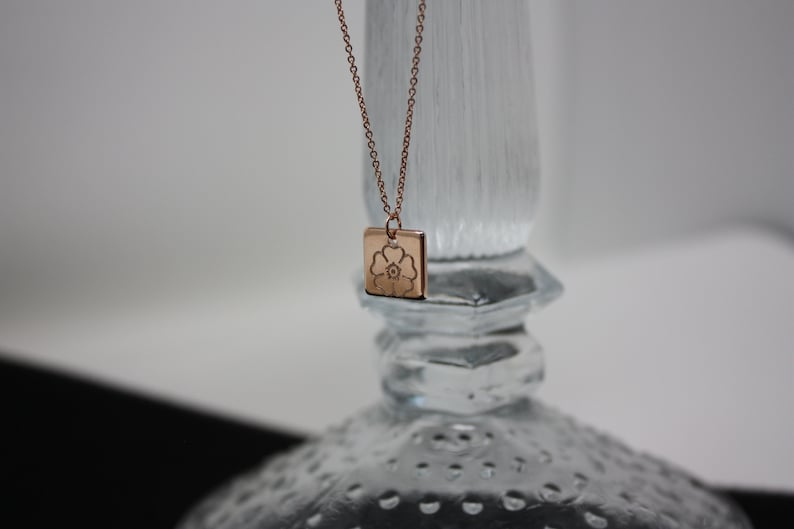mum Gift for her Mothers day or Valentine/'s Day gift special gift for girlfriend wife Flower Necklace Birthday
