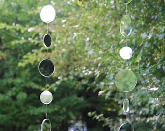 Guirnalda de espejos, cadena de luces con espejos de vidrio de círculos grandes y pequeños, atrapasol colgante, decoración de jardín colgante, decoración de árbol