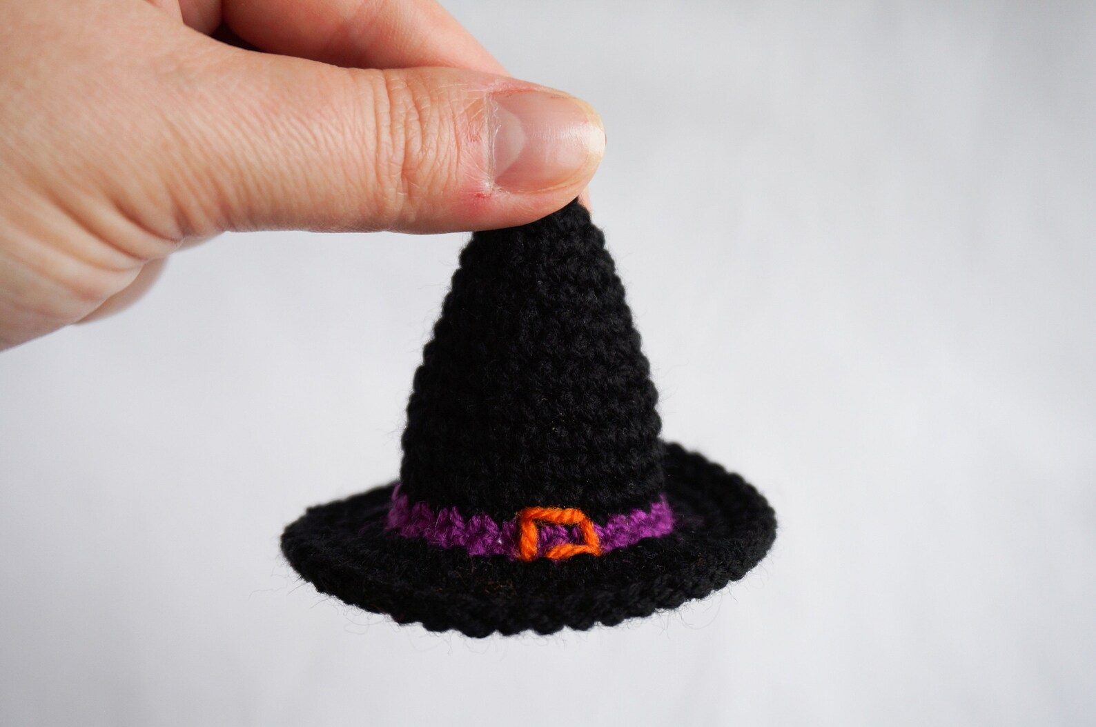 Halloween crochet mini witch hat Pattern. beginner witchcraft Etsy