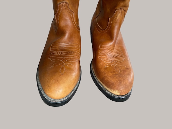 Durango Vintage Rich Brown Cowboy Boots size 9.5 EE