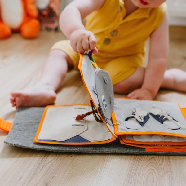 Montessori Quiet book _ Busy book _ Baby First Book _ Książeczka Sensoryczna