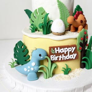 BlingABC 15-Piece Cartoon Dinosaur Cake Topper Set – Dino Figurines, Egg, Volcano & Grass Decorations