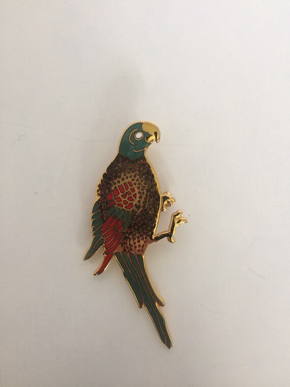 Parrot pin