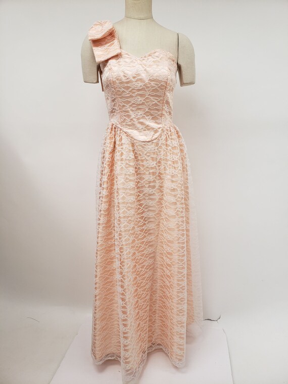 knee length dresses for ladies A-line Peach Puff Sleeve Strapless Floral Lace Prom Dress With Puff Sl –  SELINADRESS main image 1