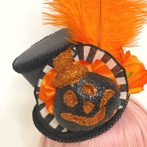 Vintage inspired Halloween mini top hat. Tea Party hat. Alice in
