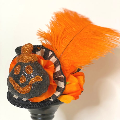 Vintage inspired Halloween mini top hat. Tea Party hat. Alice in