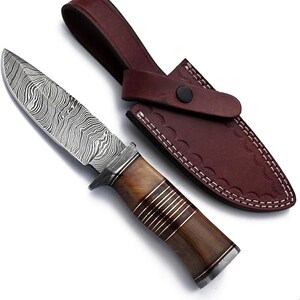 Handmade Damascus Steel Hunting Knife with Leather Sheath