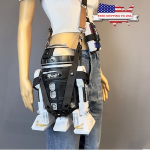 Galaxy’s Edge R-Series droid harness, C-Series droid Harness, Star Wars Droid Depot carriers