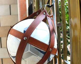 Soporte de pelota de fútbol de cuero genuino, bolso de arnés de transporte de bolas, titular de fútbol, accesorios deportivos, mochila de pelota de fútbol hecho a mano, regalos