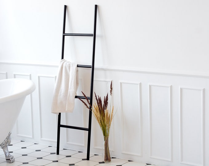 4-Step Metal Towel Rack - Black
