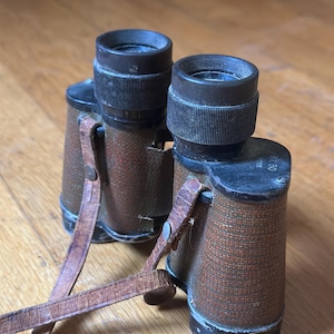 Vintage 8x30 Binoculars with Leather Strap – WWII Era Military Optics, Textured Casing, Made in Japan