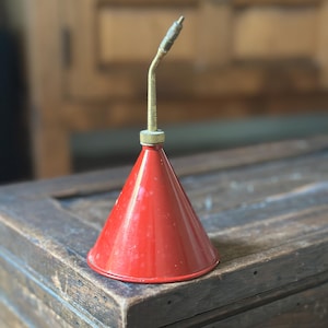 Vintage Red Oil Can with Angled Spout – Mid Century Metal Oiler – Garage Decor or Tool Collector Gift