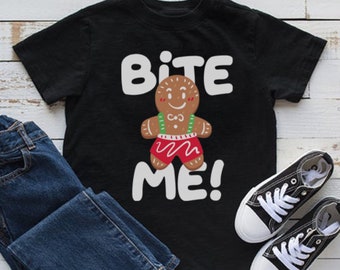 Gingerbread Man Bite Me kerst-T-shirt, kerst-T-shirt, grappig kerst-T-shirt, familie kerst-T-shirt, T-shirt uniseks met korte mouwen