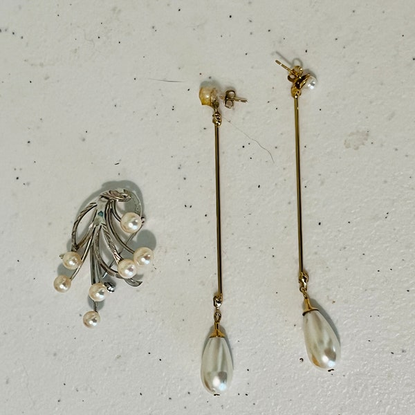 Vintage Pearl hanging drop earrings and silver pearl brooch