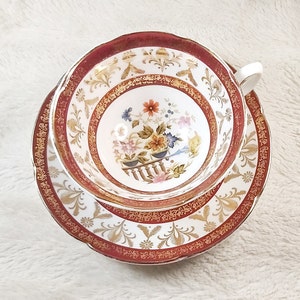 Vintage Royal Grafton teacup and saucer, Floral garnet teacup and saucer, Fine Bone China, Pattern 1840, decorative tea cup for collectors