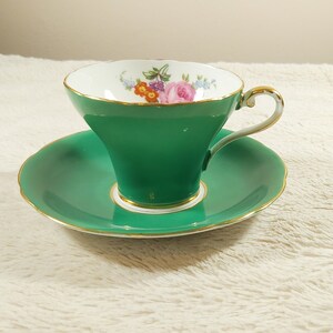 Green Aynsley Bone China Teacup and saucer, Corset Aynsley tea set