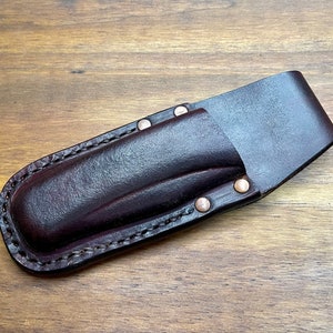 Buck 110 handmade leather sheath