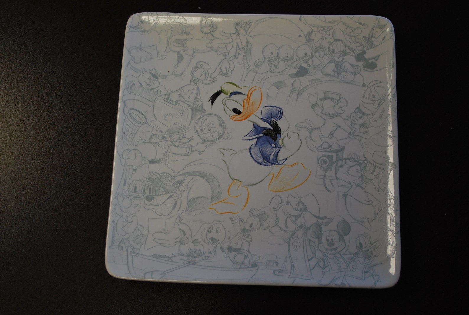 Disney Collectible Donald Duck Plate Etsy