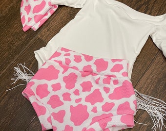 Pink Cow Print Bell Sleeve Baby Bummies Set, Summer baby clothes, bloomers, baby girl clothes, toddler clothes, bummy, Bummie and Leo set.