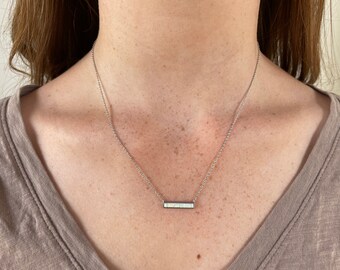 CloseoutWarehouse Simulated Opal Simple Bar Design Necklace Sterling Silver 