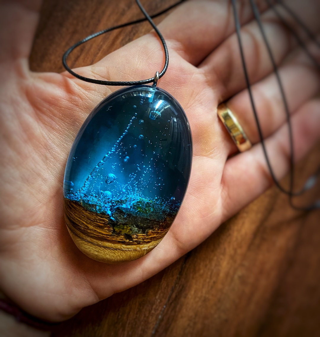 Ocean Resin Jewelry Epoxy Resin Locket Ocean Resin Necklace