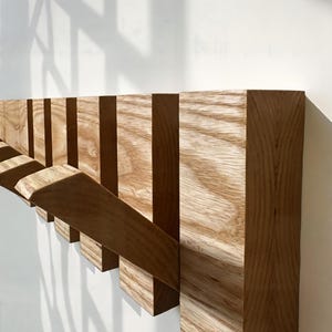 Ash Wood Piano Key Rack Modern Scandinavian Minimalist Folding Wall Mounted Coat Rack Custom Entryway Coat Hanger For Hallway Living Room