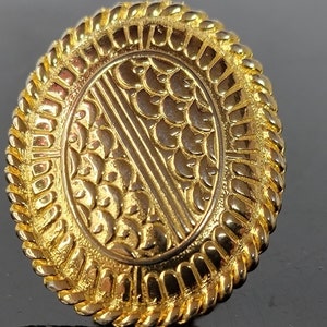 Vintage Gold Oval Filigree Shawl Ring Pin, Antique Scarf Ring, Art Deco Brooch