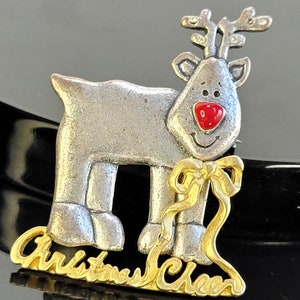 Vintage small silver deer brooch,deer pin,deer pin plaque,deer brooch,christmas deer brooch,christmas deer pin, cute deer pin