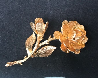 Yellow rose cow girl pin up nude Vintage enamel pin badge.