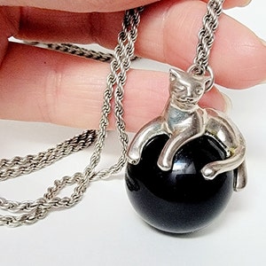 925 Sterling Silver Cat on Black Glass Ball Necklace 16-Inch,sterling silver cat necklace,cat necklace sterling silver pendant,kitty pendant