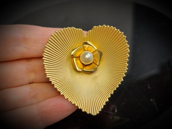 Texture gold big heart pearl brooch, - image 10