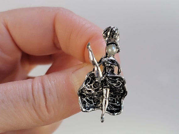 Silver Dance Girl Figural brooch Pin,dance teache… - image 9
