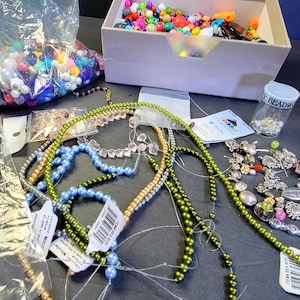 Huge Bead Mix for project,Huge Bead Mix for Projects,Assorted Glass and Silicone Beads assortment,bead clearance,bead mix,bead lot