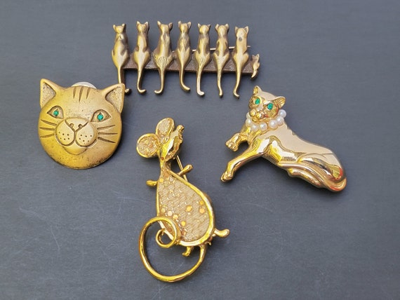 Gold tone cat brooch pin lot ,jungle cat brooch v… - image 1
