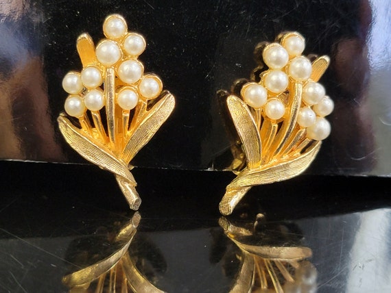 Antique delicate cluster small pearl earrings,sma… - image 1