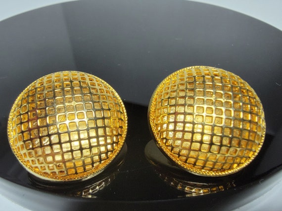 Antique button metal mesh clip earrings, bold ant… - image 2