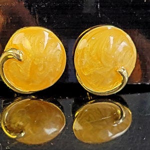 Marmorierte Gelb Lucite Ohrclips, Bernstein Lucite Ohrringe, Gelbgold Ohrringe