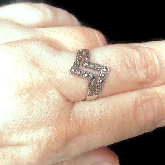 925 Sterling Silver Thin Zig Zag Stacking Ring, C… - image 5