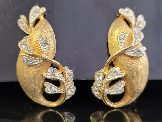 Antique BSK Gold Rhinestone clip-on earrings,desi… - image 3