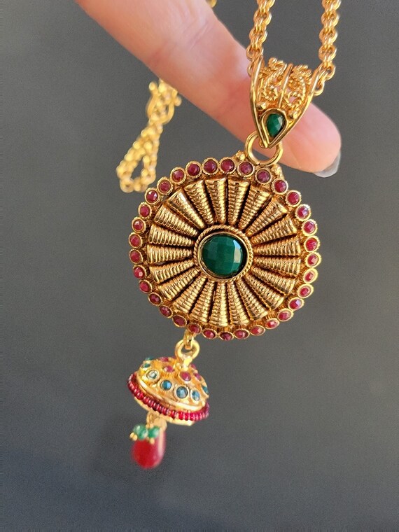 Ruby And Emerald Gold Jhumka Necklace, Emerald nec
