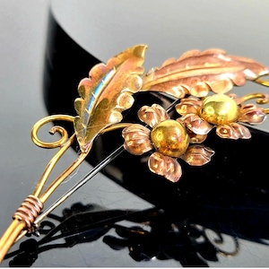 Van Dell 12KGF Gold Filled  Brooch, Van DELL Classic 12 k Gold filled Signed Floral Brooch Pin Vintage 1960s