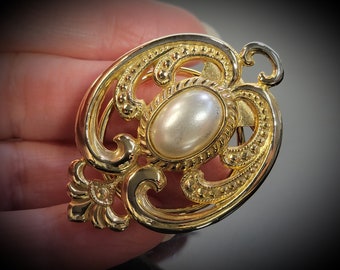 Filigree gold cabochon pearl shawl ring Pin, Antique Scarf Ring, Scarf Buckle Ring, Popular Right Now