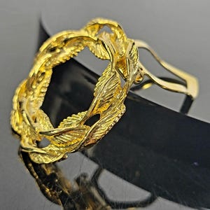 Goldfarbener Blumen-Schalring, Vintage-Art-Deco-Schalbrosche, klassische goldfarbene Ring für stilvolle Schalbefestigung, Schalring mit Goldtextur