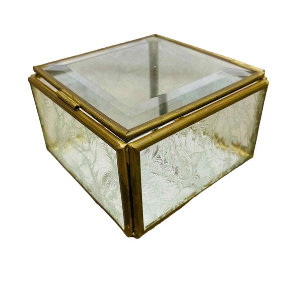 Vintage Clear Crystal Glass Brass Tone Trinket Bo… - image 3